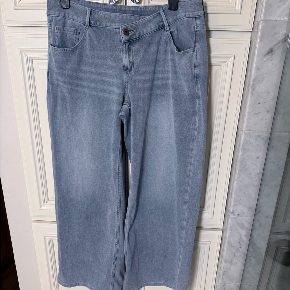 HALARA asymmetrical waist Light Blue Women's Jeans